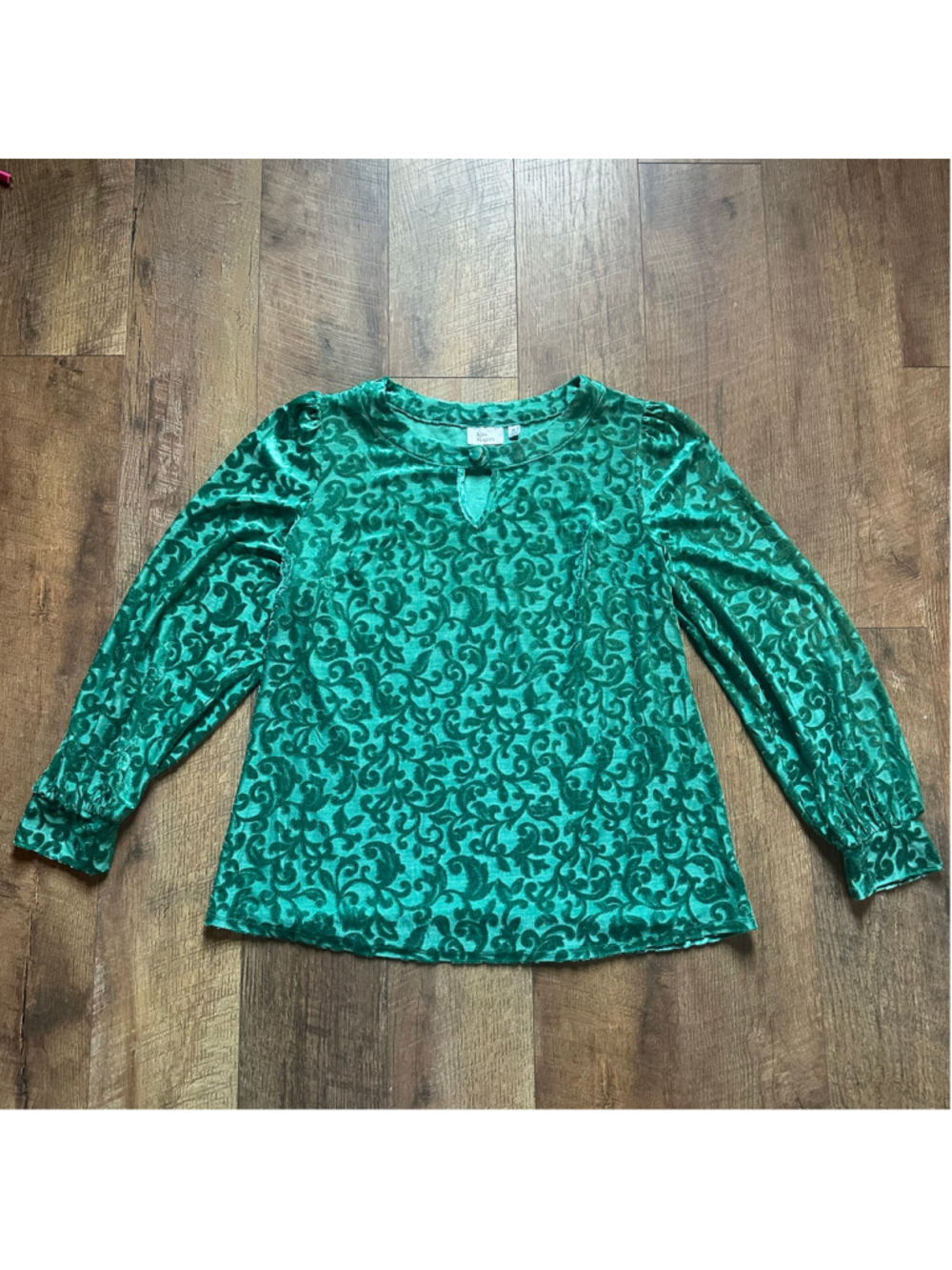 Women's Kim Rogers Green Velvet Floral Blouse Size M F26 - Picture 3 of 14